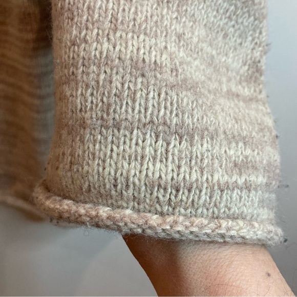 LEVI’S Sz XL Lambswool Blend Rolled Crew Neck Super Soft Sweater - Picture 5 of 9